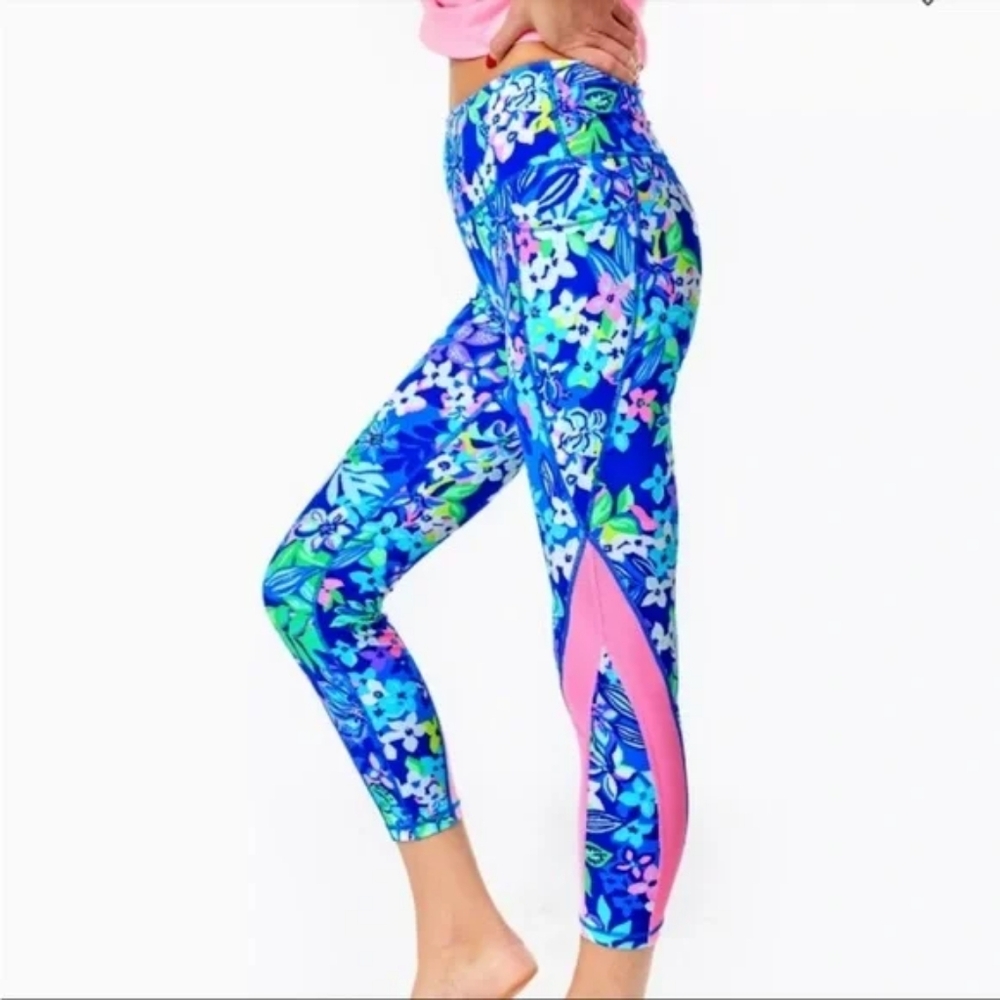 🌴 EUC Lilly Pulitzer UPF 50 Weekender High Rise in Social Sunset - Medium